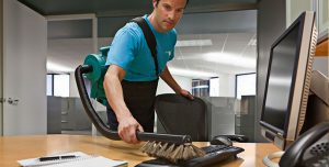 A Limpeza de Escritórios é essencial para o bom funcionamento de qualquer local de trabalho. Confira as nossas dicas e invista pesado na limpeza do seu escritório já!